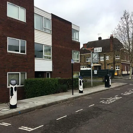 Luxury Apartment In Sovereign Court